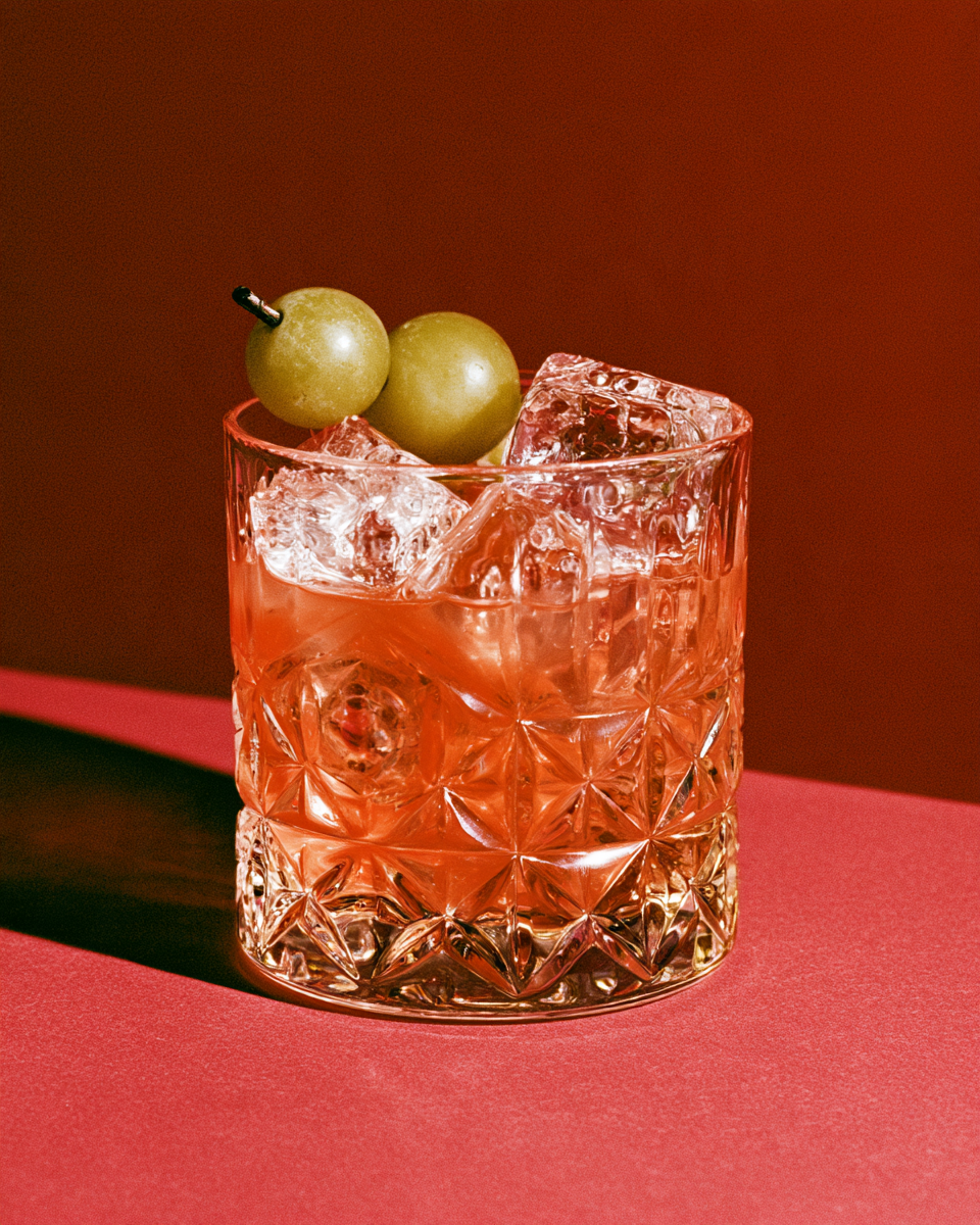 Enzoni Encore, cocktail concept image for recipe review